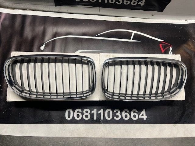 BMW 3 Serie E90 E91 Grille Chrome 51712146911 51712146912, Auto-onderdelen, Gebruikt, -, -, Ophalen of Verzenden