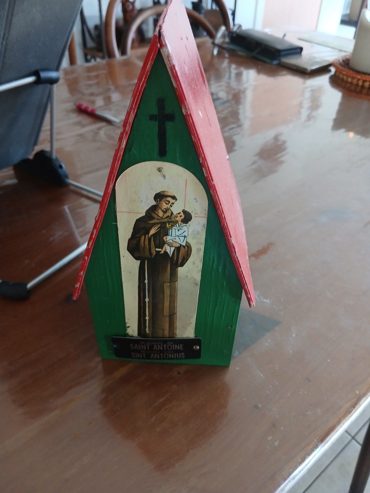 Oude houten spaarpot, Ophalen