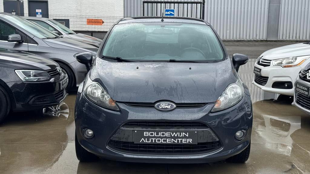 Ford Fiesta 1.2Benzine 2012 150.xxxkm Beginnerswagen, Auto's, Ford, Voorwielaandrijving, Zwart, Handgeschakeld, 5 deurs