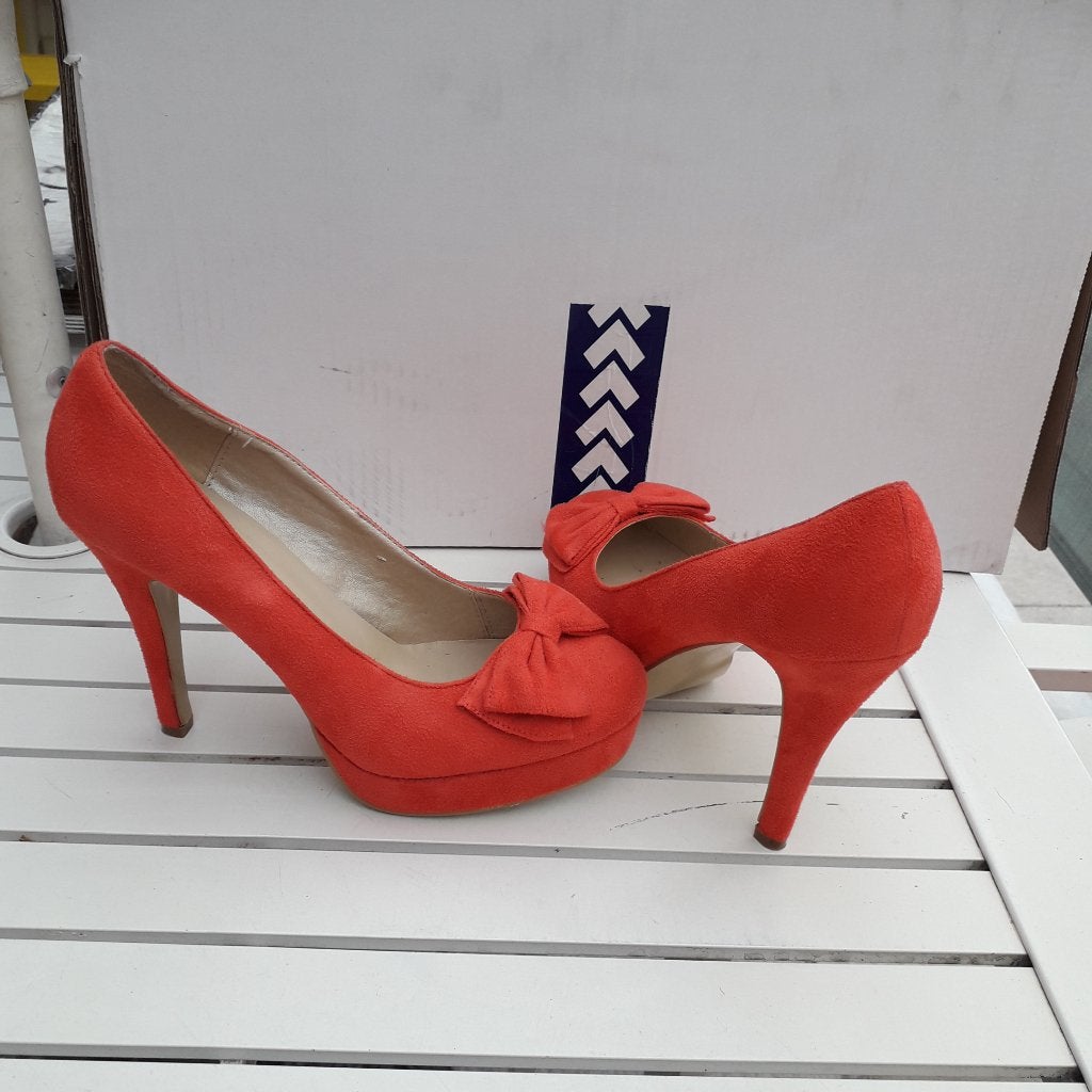 schoenen 40, Vêtements | Femmes, Chaussures, Comme neuf, Chaussures basses, Orange, Envoi
