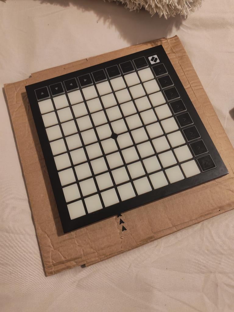Novation Launchpad X, Musique & Instruments, Enlèvement ou Envoi, Comme neuf