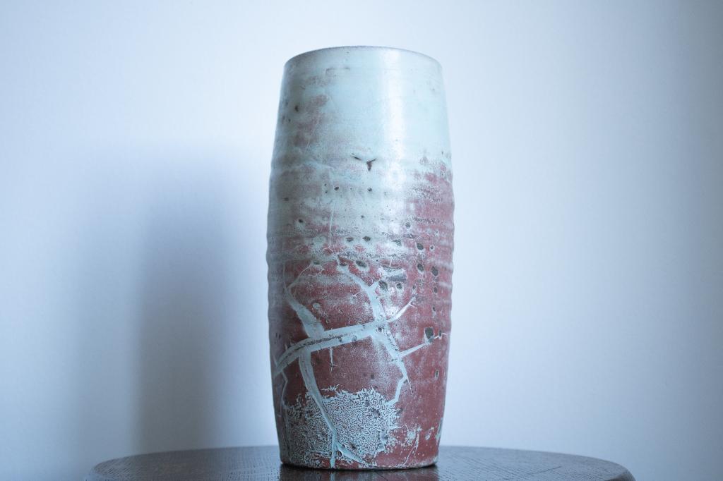 Cylindrical Ceramic Vase Signed Mobach, Keramieke Vaas, Antiek en Kunst, Ophalen of Verzenden