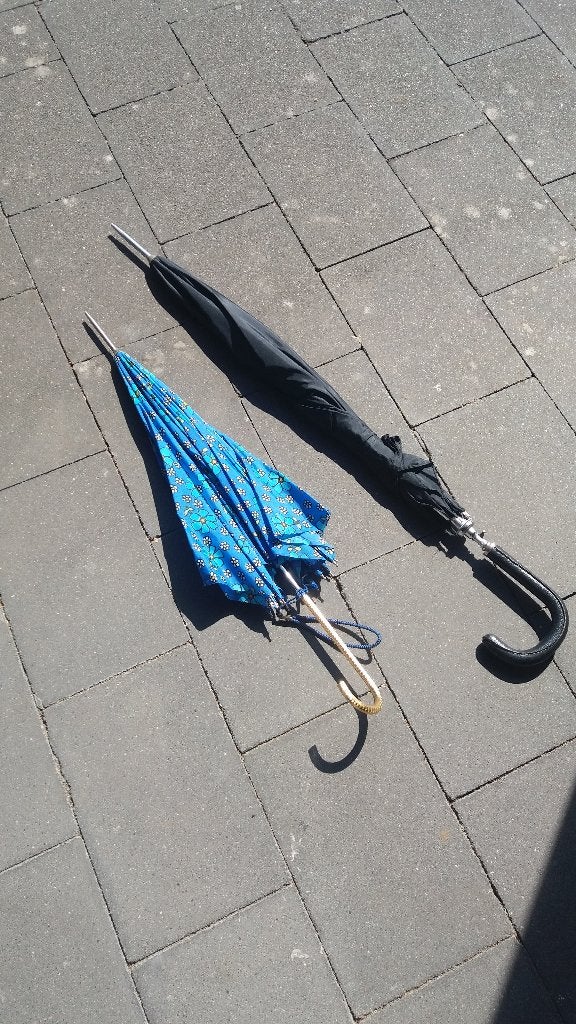 paraplu en parasol, Ophalen