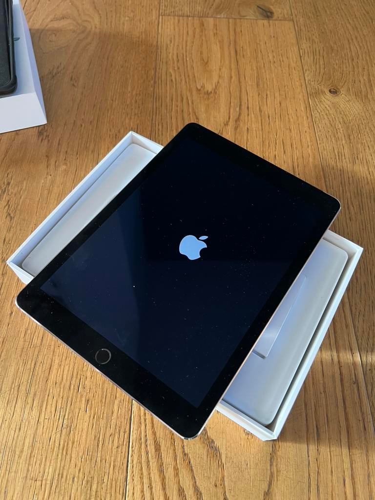 Ipad Air 2 - très bon état, Informatique & Logiciels, Apple iPad Tablettes, Gris, Apple iPad Air, Enlèvement, Utilisé