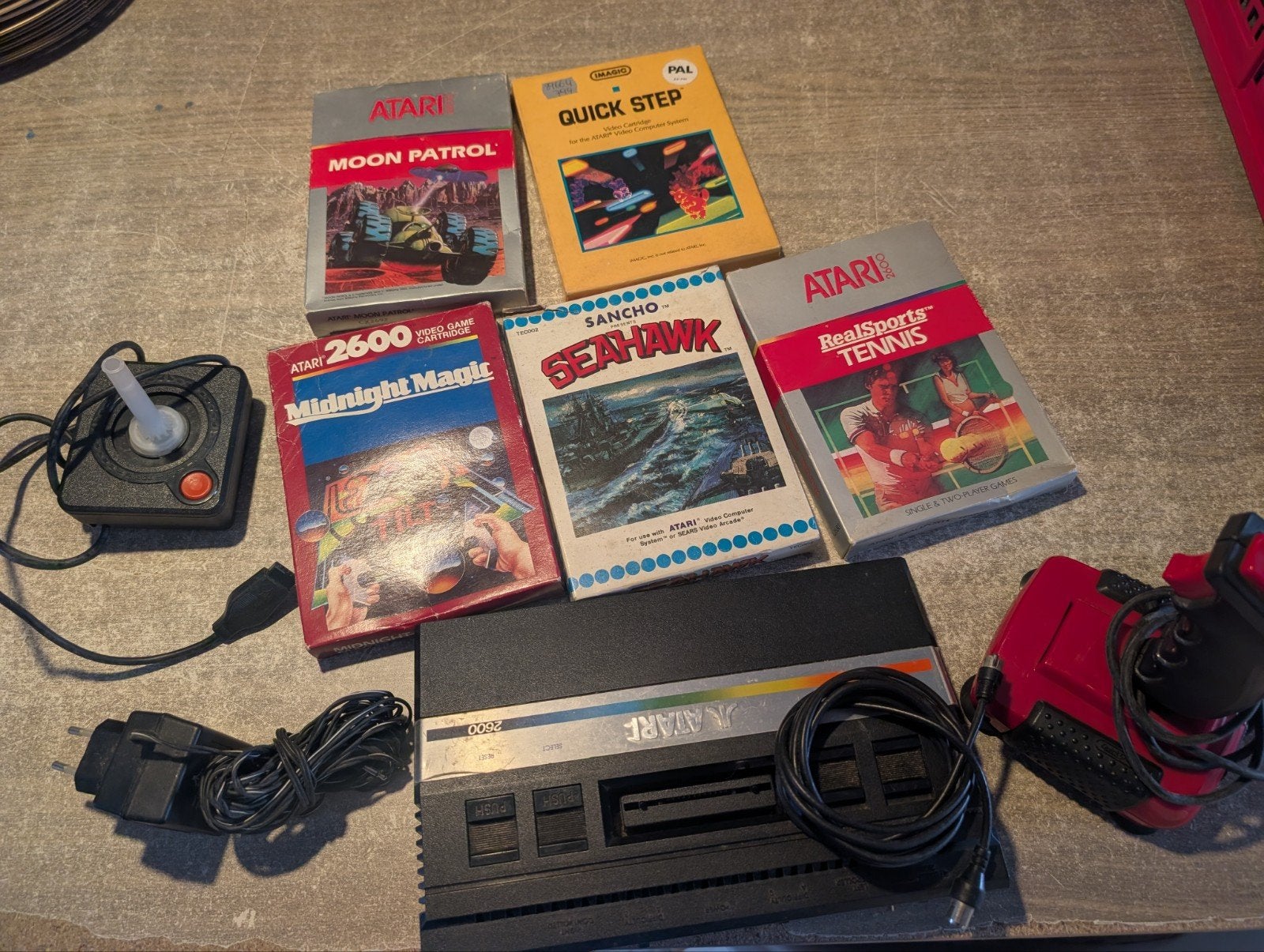 Atari 2600 + 5 games, Games en Spelcomputers, Games | Atari, Ophalen, Atari 2600
