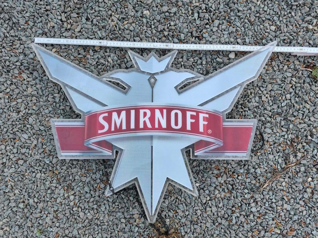 Smirnoff lichtbord, Ophalen, Zo goed als nieuw, Lichtbak of (neon) lamp