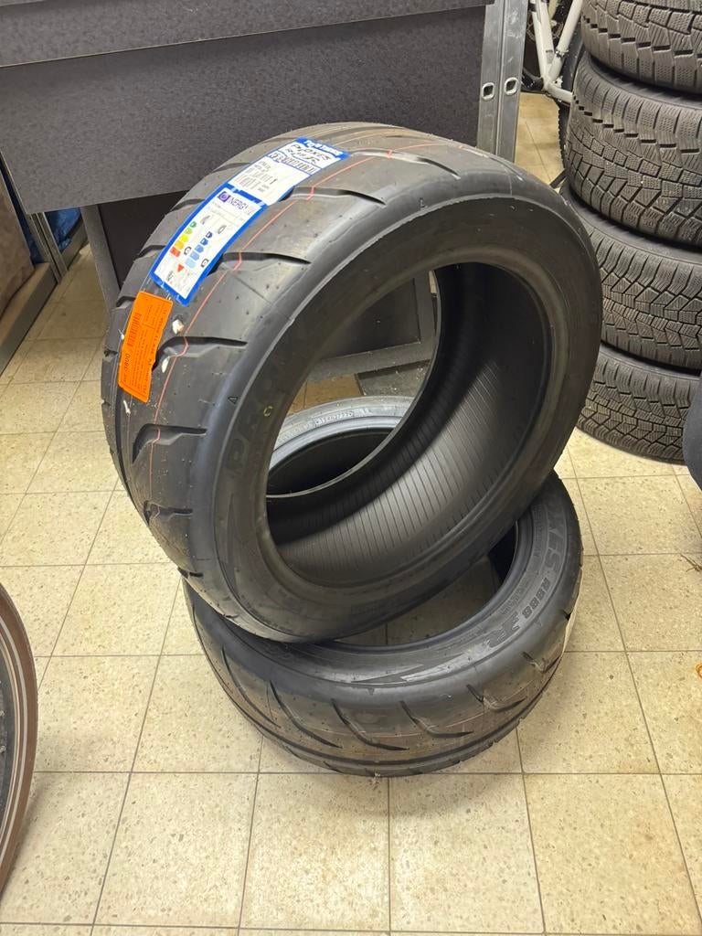 Pneus Toyo R888, Autos : Pièces & Accessoires, Pneus & Jantes, Neuf, 255 mm, Véhicule de tourisme, Pneus été