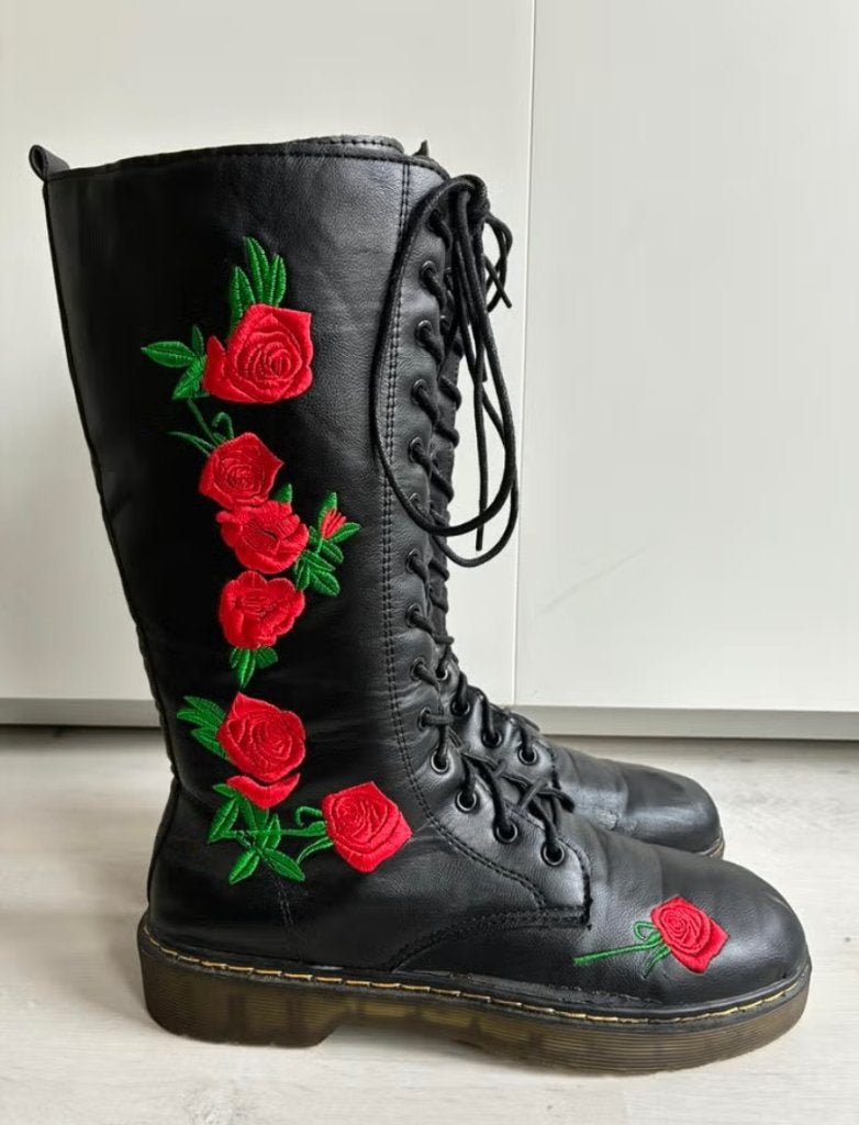 Bottes à lacets vintage taille 40, Vêtements | Femmes, Enlèvement ou Envoi, Vintage, Porté, Bottes hautes