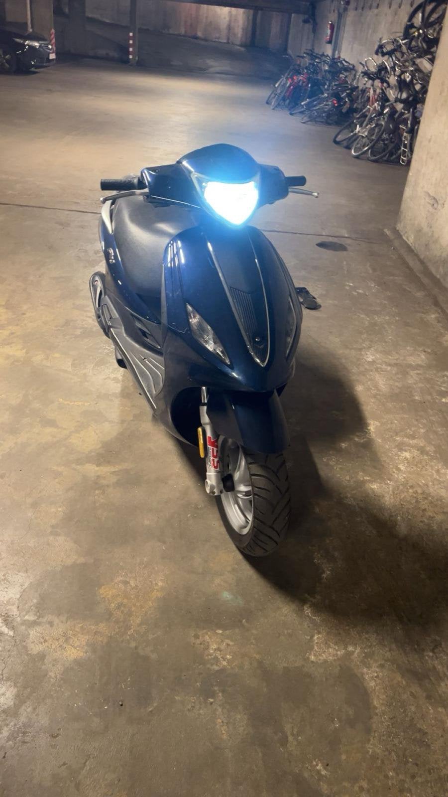 Piaggio 4 takt in perfecte staat., Vélos & Vélomoteurs, Scooters | Piaggio, Enlèvement, Comme neuf, Fly