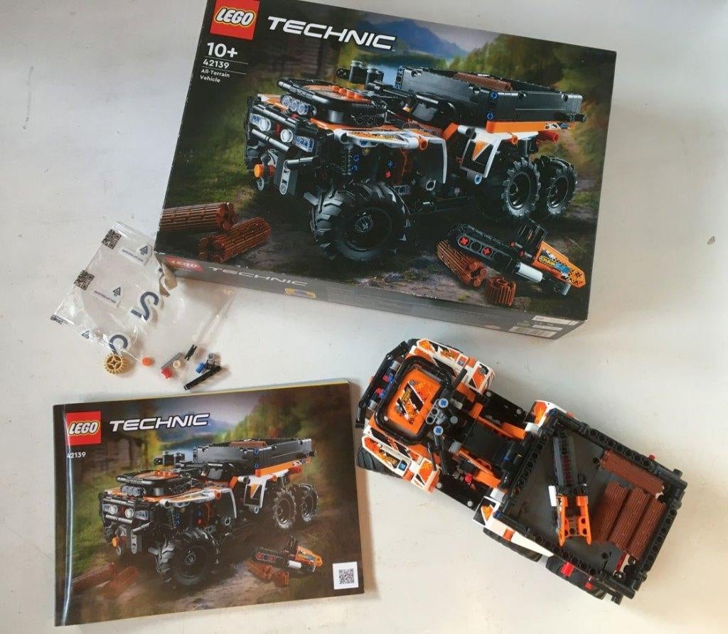 Lego Technic - All-Terrain Vehicle - 42139, Gebruikt, Lego, Compleet, Ophalen of Verzenden