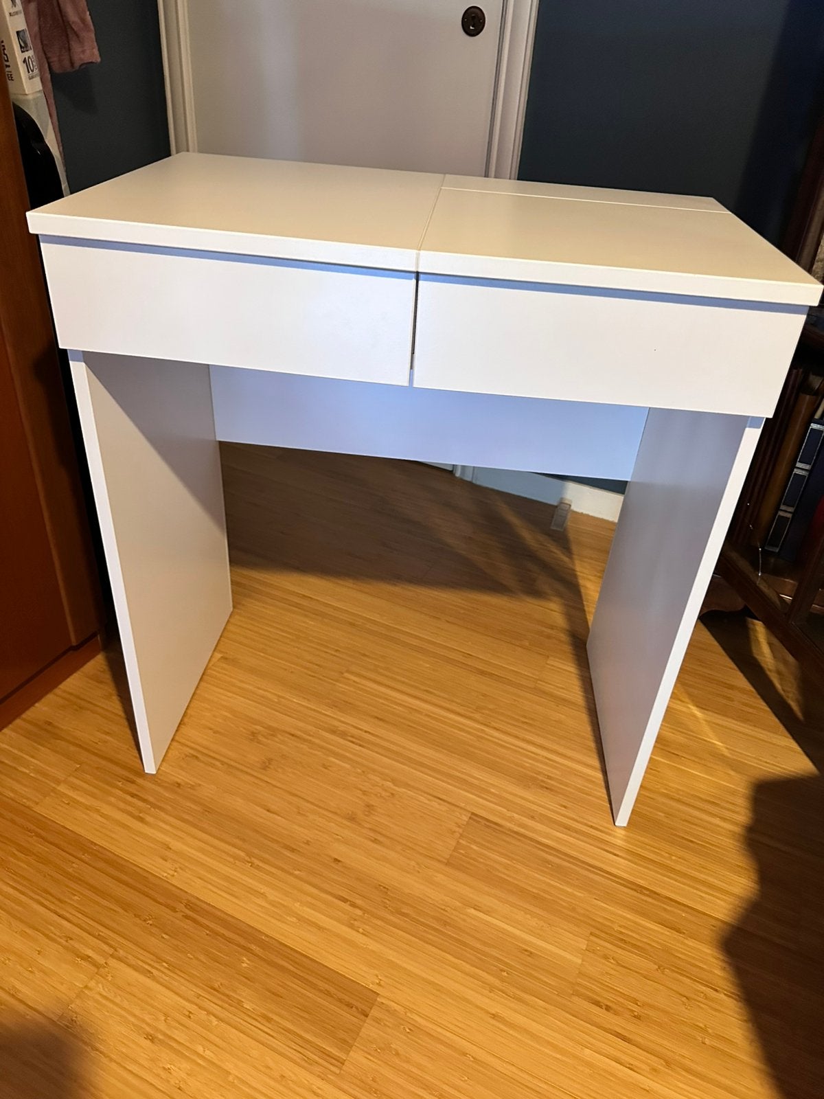 Petite coiffeuse à retirer sur place, Huis en Inrichting, Bureaus, Ophalen, Zo goed als nieuw