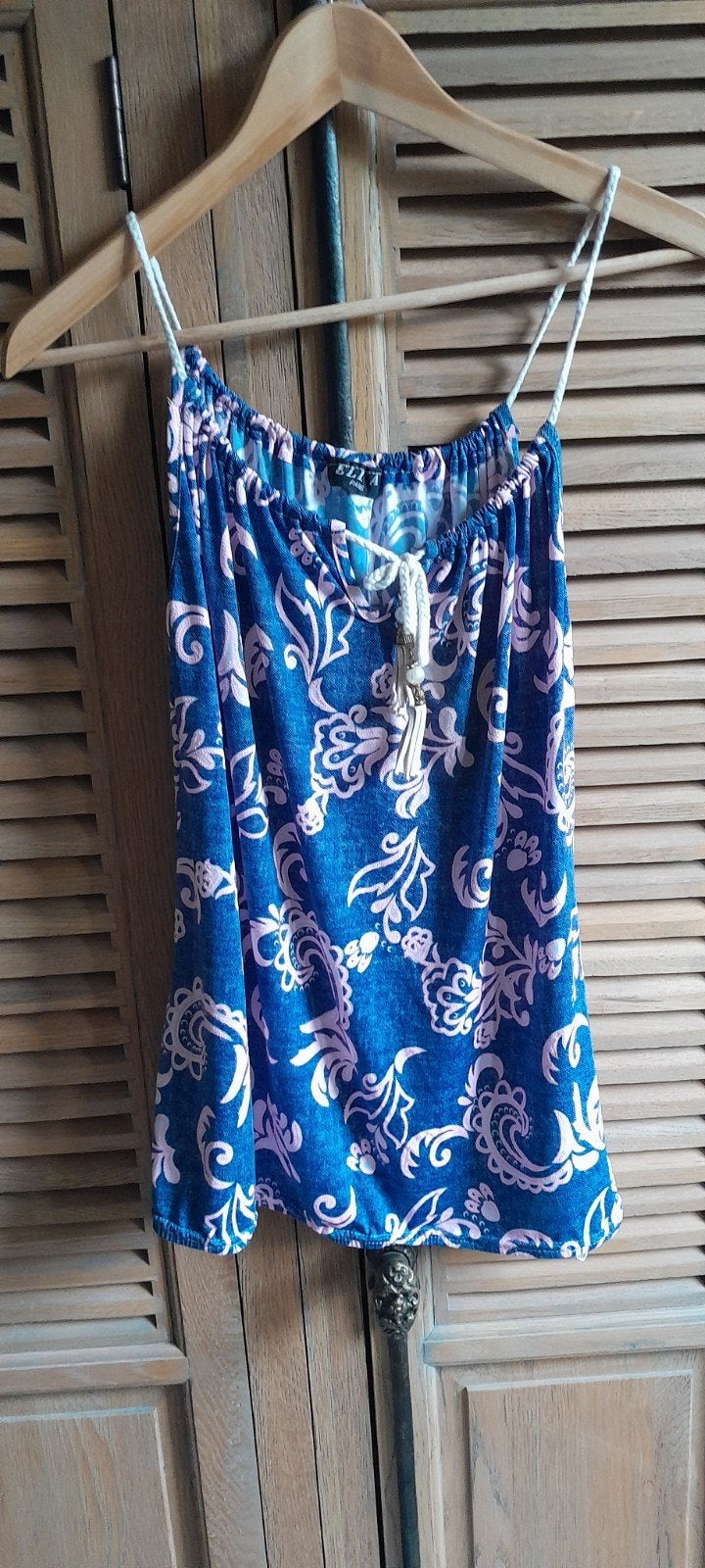 Prachtig topje large Ella Paris., Kleding | Dames, Topjes, Ella Paris, Blauw, Maat 42/44 (L), Ophalen of Verzenden