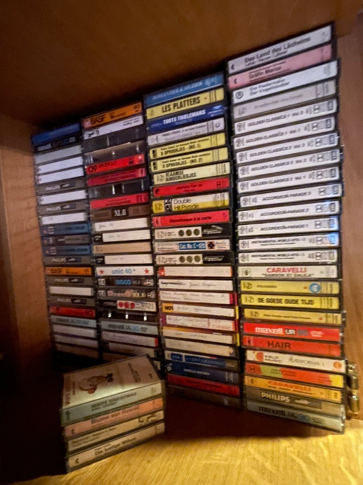 Lot van 100 muziek cassettes, Ophalen, Gebruikt, 26 bandjes of meer, Origineel