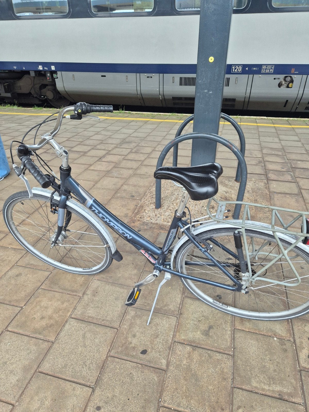 Thompson Laser damesfiets, Fietsen en Brommers, Ophalen, Versnellingen