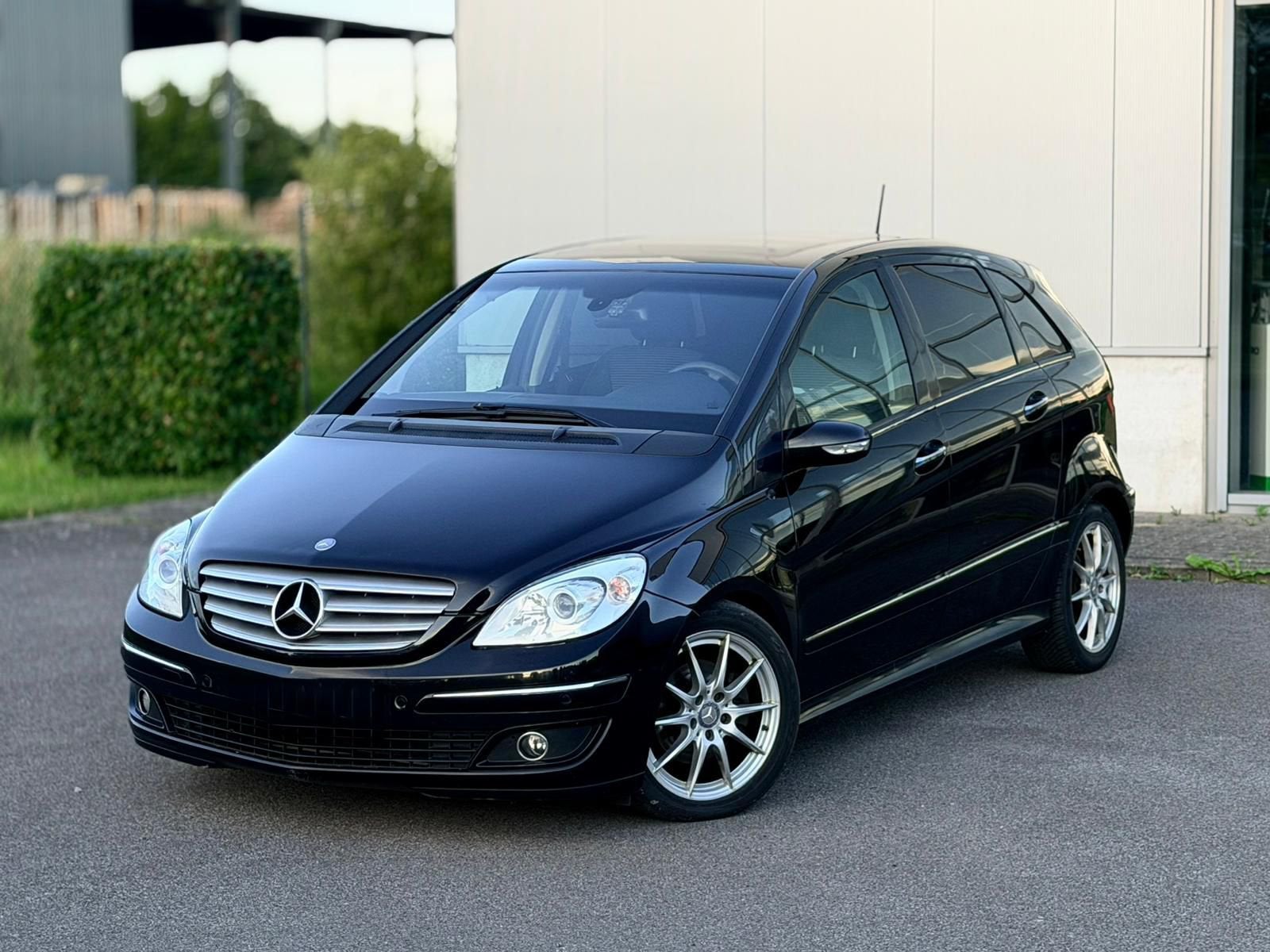 Mercedes Class B180 CDI Elegance, Autos, Achat, Boîte manuelle, Noir, Diesel