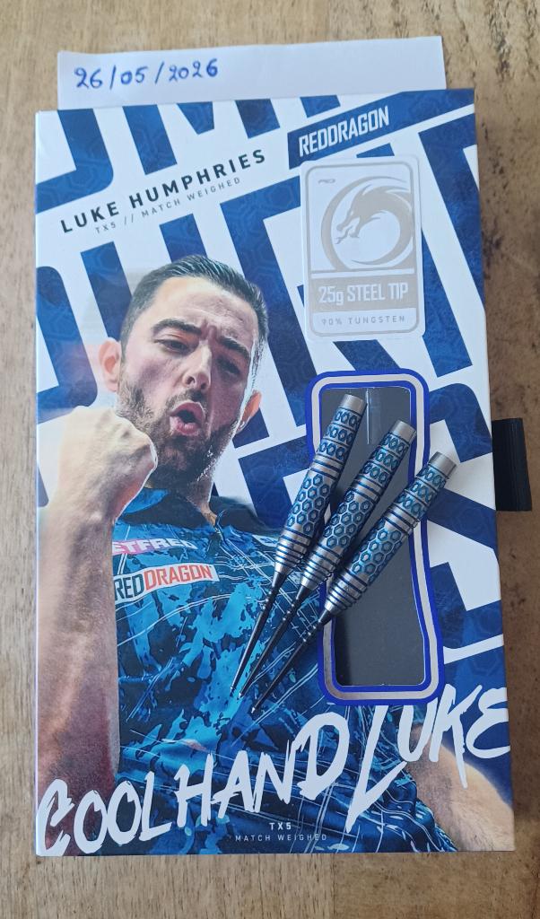 Red Dragon Luke Humphries TX5, Sport en Fitness, Darts, Ophalen of Verzenden, Zo goed als nieuw, Pijlen