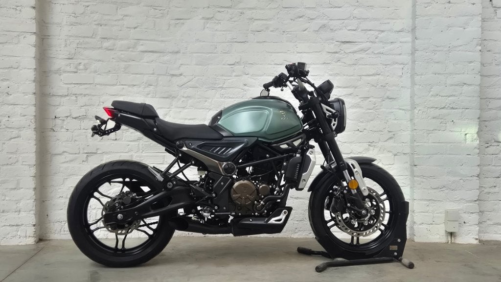 Voge 300AC @motomobilia 1 jaar garantie, Motoren, ABS, Bedrijf, Minimaal motorrijbewijs A2, Voge