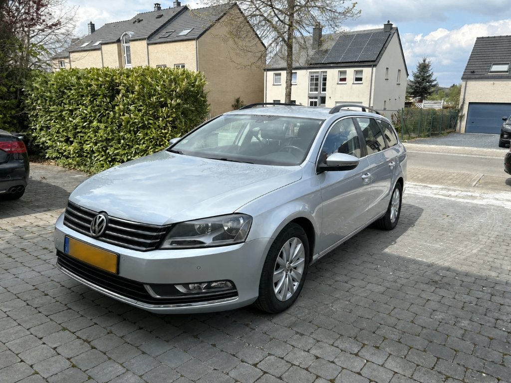 VW Passat Variant 2.0 TDI 140 ch — boîte manuelle, Autos, Achat, Noir, 5 portes, 1571 kg