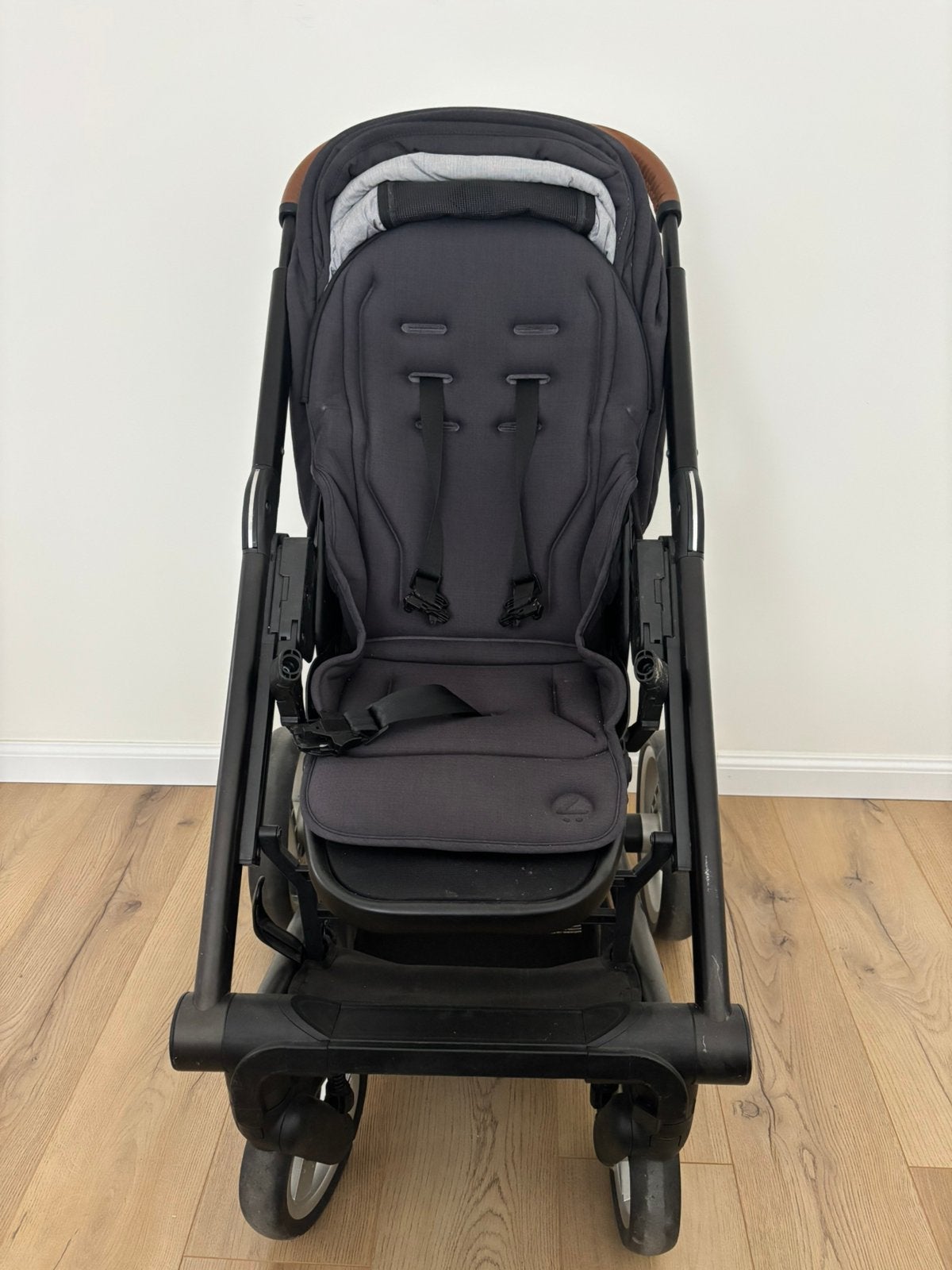 Mutsy kinderwagen, Ophalen, Zo goed als nieuw