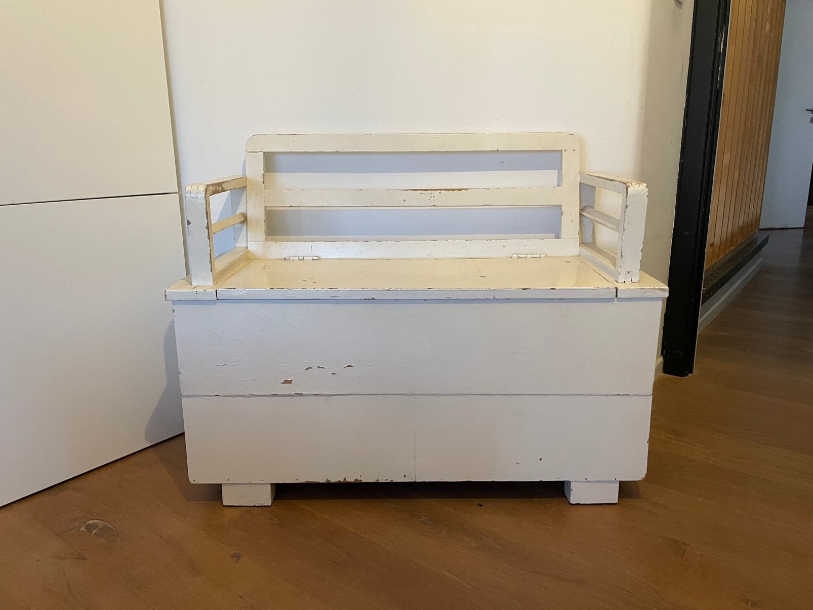 Vintage bankje met opbergruimte, Huis en Inrichting, Woonaccessoires | Kisten, Ophalen, Gebruikt, Overige houtsoorten