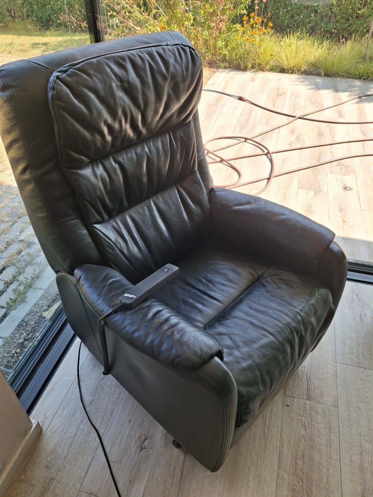 Relax zetel elektrisch bediend, Huis en Inrichting, Ophalen, Gebruikt, 75 tot 100 cm, Leer