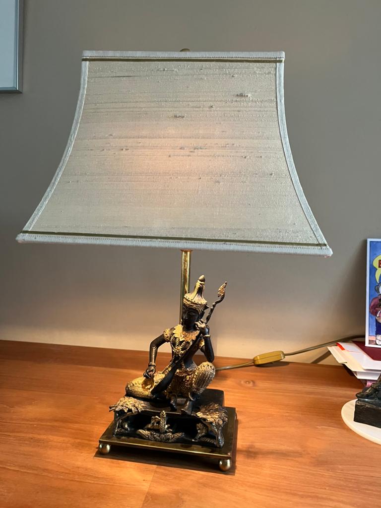 Lamp met boedha beeldje, Ophalen, Zo goed als nieuw