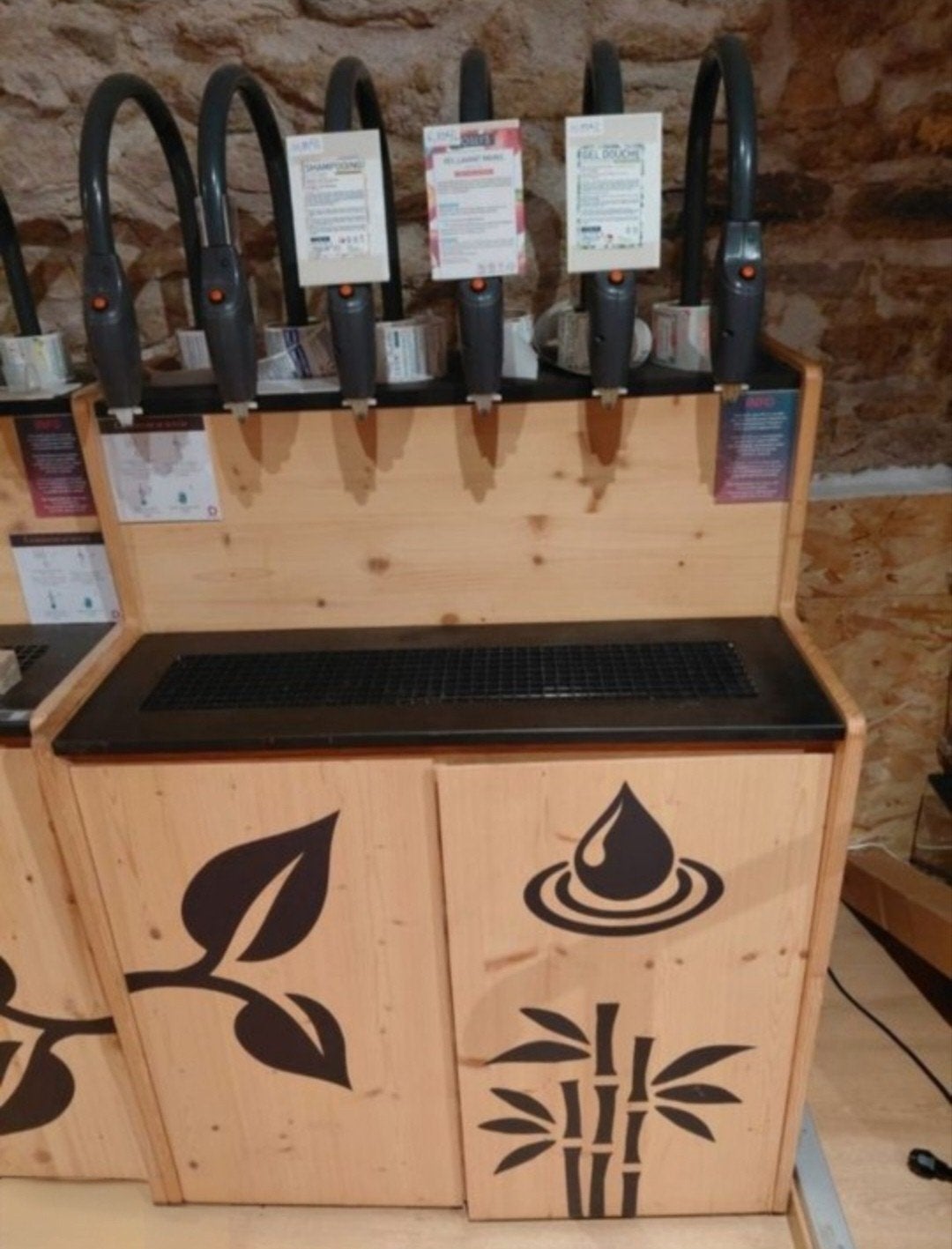 4 Distributeur automatique de liquide à pompe 5 bec / 6 bec., Articles professionnels, Enlèvement ou Envoi, Rayon Fruits et Légumes