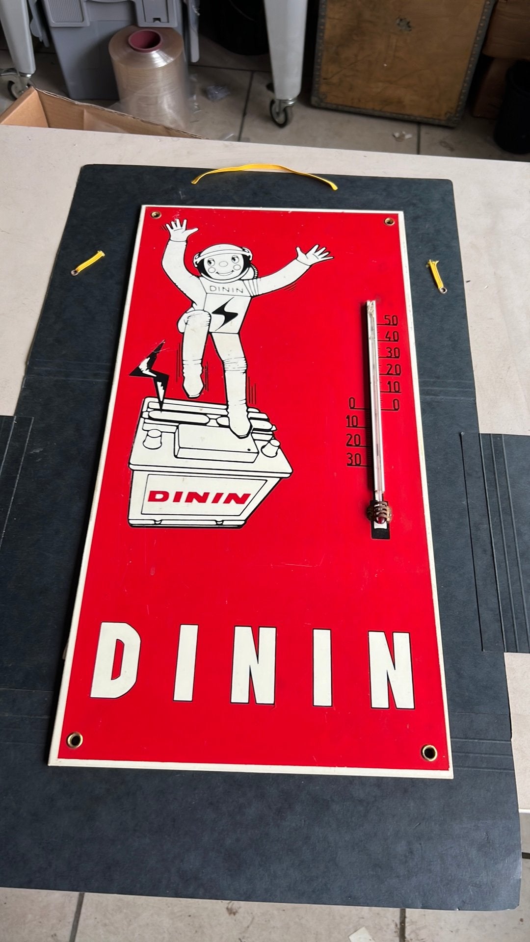 Ancien thermomètre Dinin pour batteries de voiture, Collections, Marques & Objets publicitaires, Enlèvement ou Envoi, Comme neuf