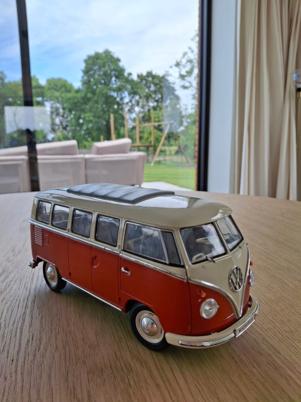 Volkswagen microbus speelgoed auto, Ophalen