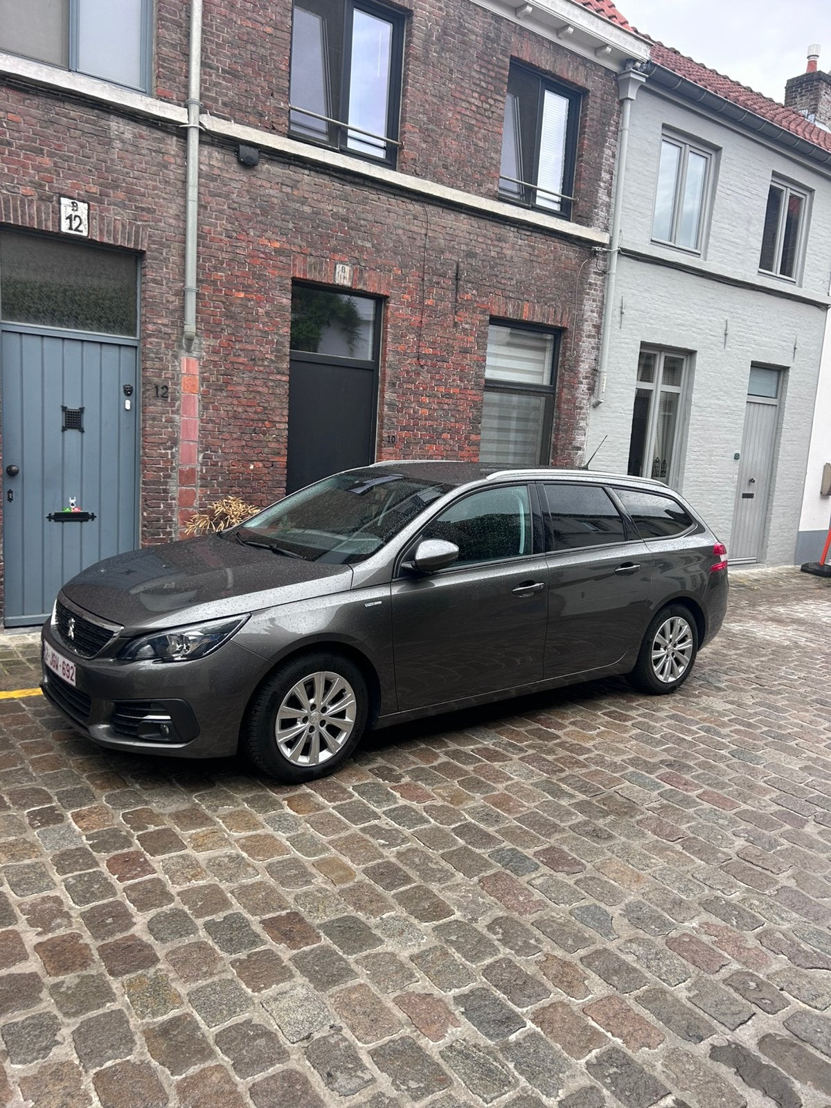 Peugeot 308 SW 1.2 PureTech 110 pk – 2018 – 107d km, Autos, Argent ou Gris, Achat, Euro 6, Noir