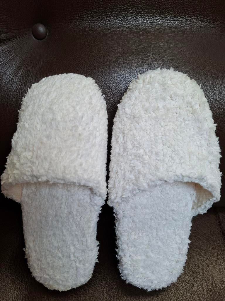 Pantoufle blanche. Taille unique. Neuf, Neuf, Enlèvement, Pantoufles, Blanc
