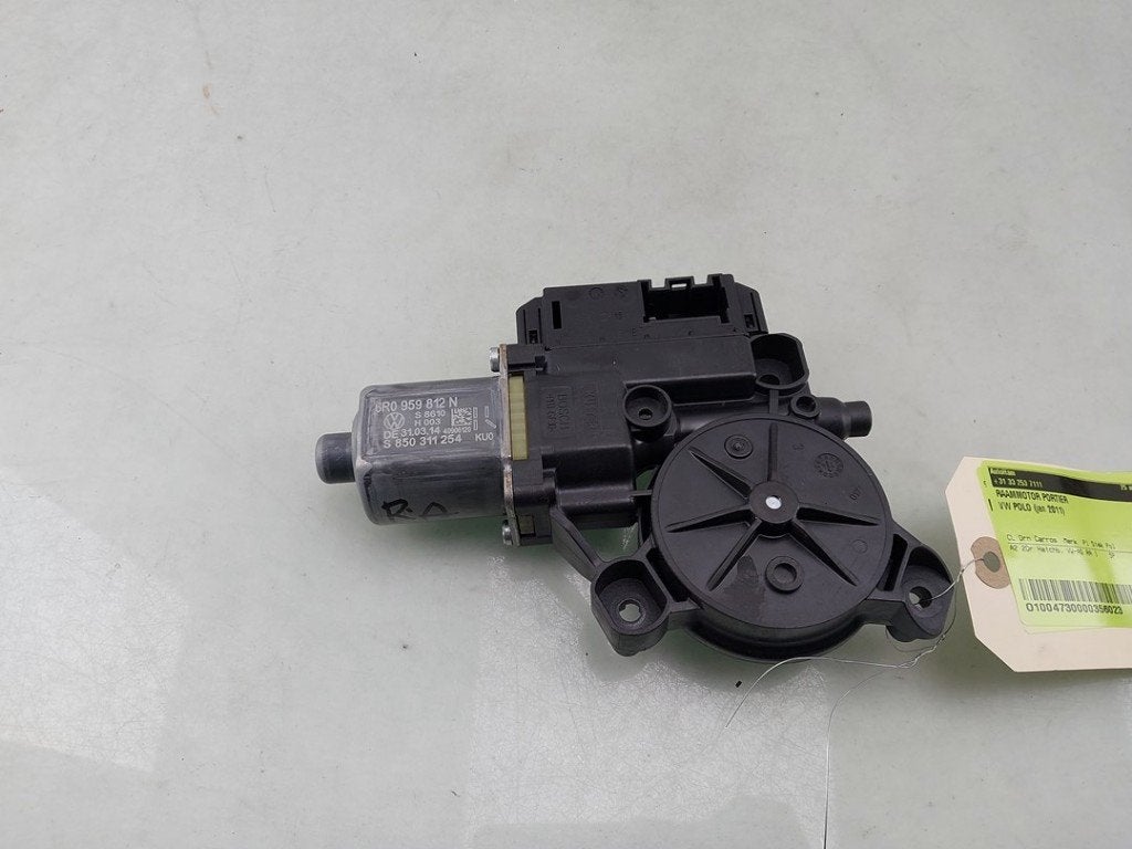MOTEUR LEVE VITRE ELECTRIQUE Volkswagen Polo V (6R), Autos : Pièces & Accessoires, Volkswagen, Volkswagen AG, Utilisé, Kundenbetreuung@volkswagen.de
