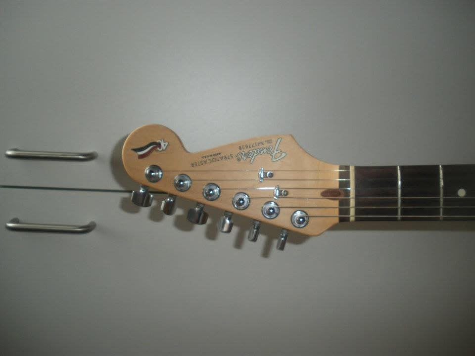 Fender Stratocaster 40th Anniversary Edition USA made, Musique & Instruments, Instruments à corde | Guitares | Électriques, Enlèvement