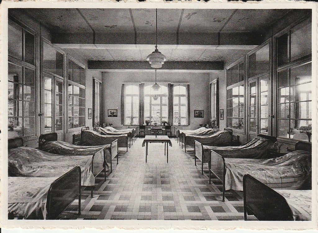 Melle. Caritas. Observation, Collections, Enlèvement ou Envoi, Non affranchie, Flandre Orientale