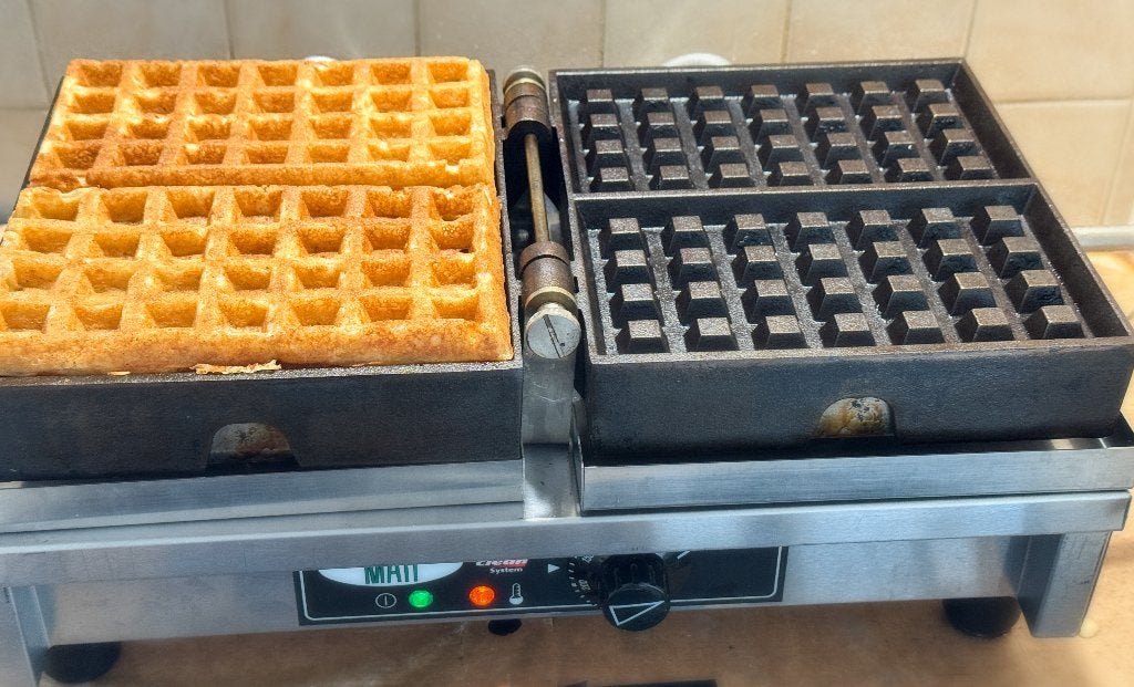 Matt wafelijzer 4x7 Krampouz, Ophalen of Verzenden, Uitneembare platen, Gebruikt