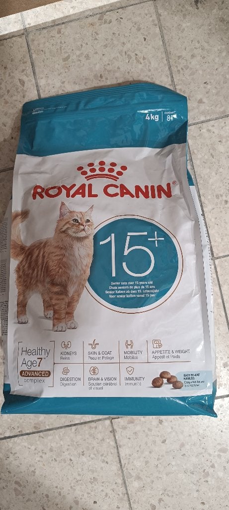 Lots de litières et nourriture pour chat, Enlèvement, Chat