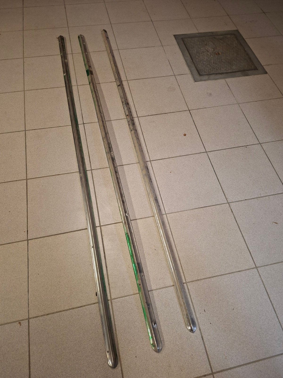 Peugeot 404 cabrio 3 sierlijsten, Auto-onderdelen, Ophalen, Peugeot