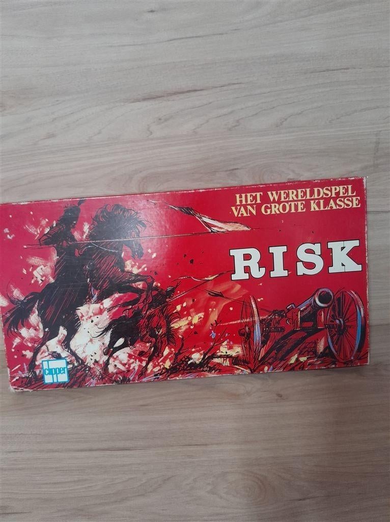 risk grote rode doos - s5174, Hobby en Vrije tijd, Gezelschapsspellen | Bordspellen, Verzenden, Zo goed als nieuw