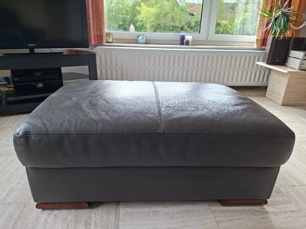 Pouf en cuir, Maison & Meubles, 100 à 125 cm, Comme neuf, Enlèvement, 50 à 75 cm