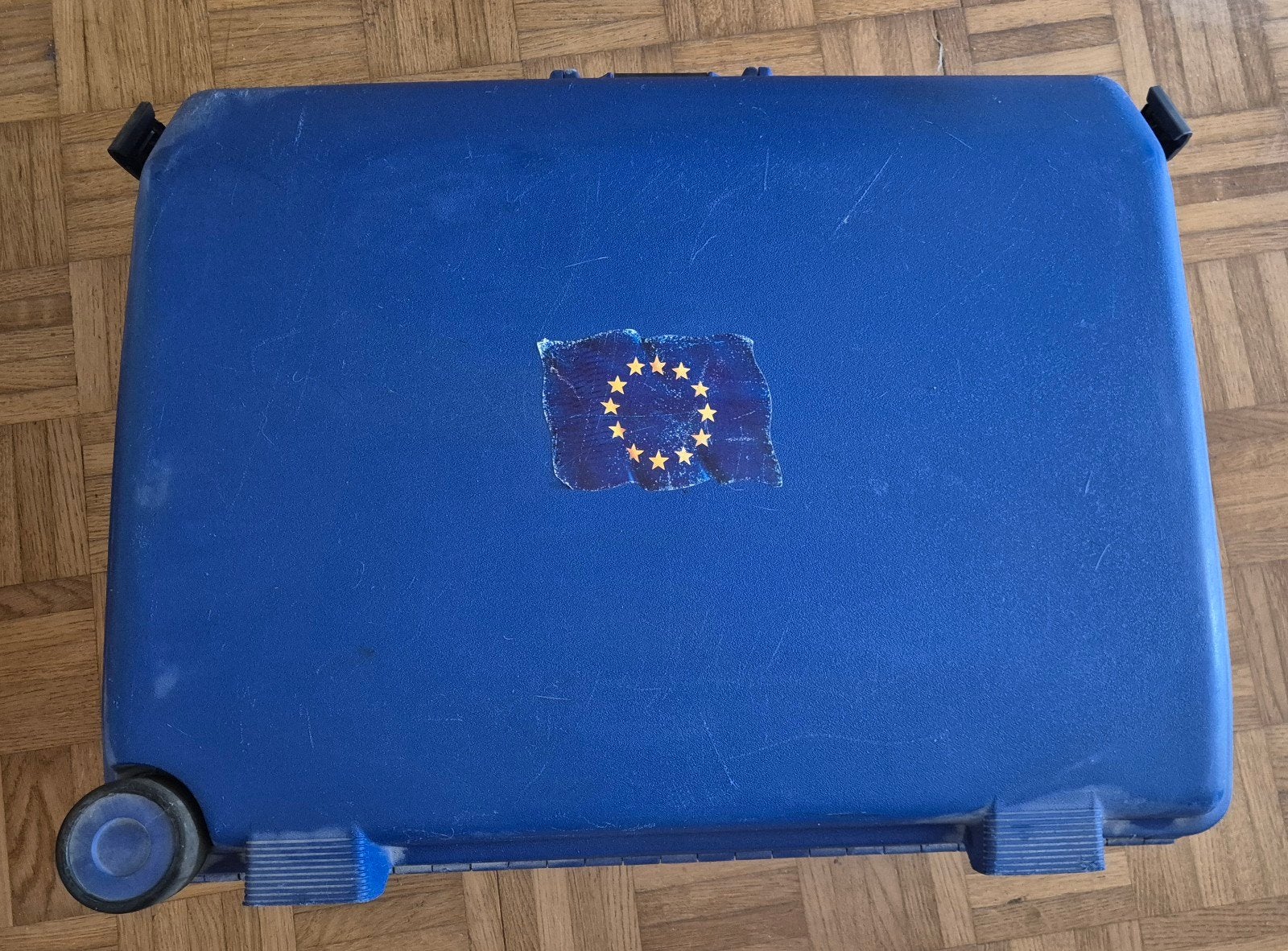 Valise Samsonits, Plastique dur, Enlèvement, Utilisé, Roulettes