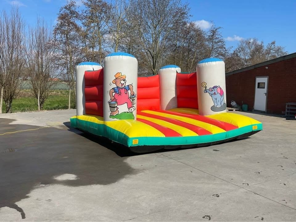 Springkussen TE KOOP!!, Enfants & Bébés, Jouets | Extérieur | Coussins gonflables, Enlèvement ou Envoi, Utilisé