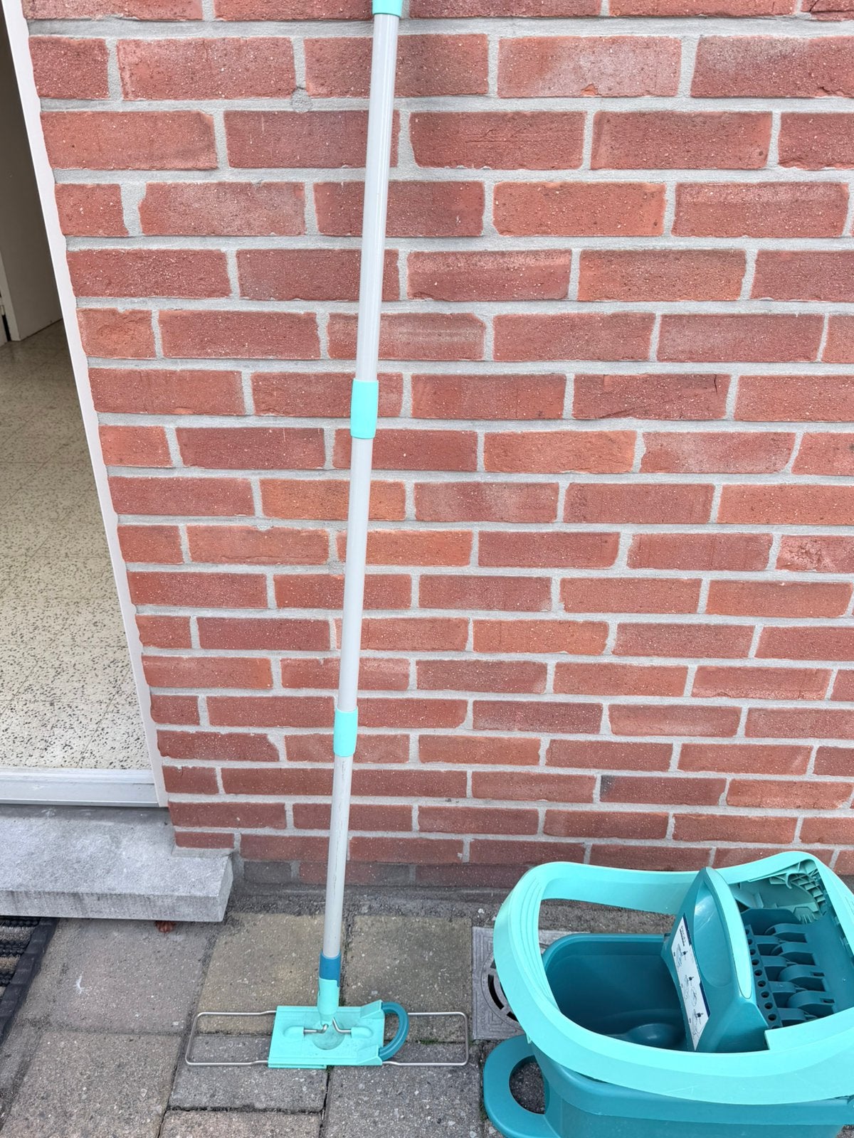 Leifheit kuis mop, Enlèvement
