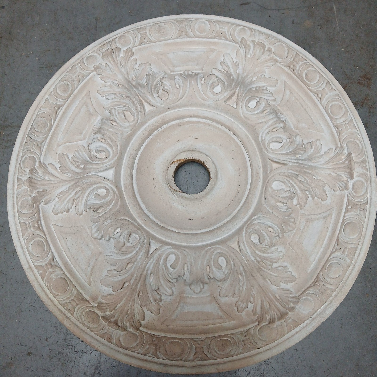 piepschuim plafontrozet 10€, Ophalen