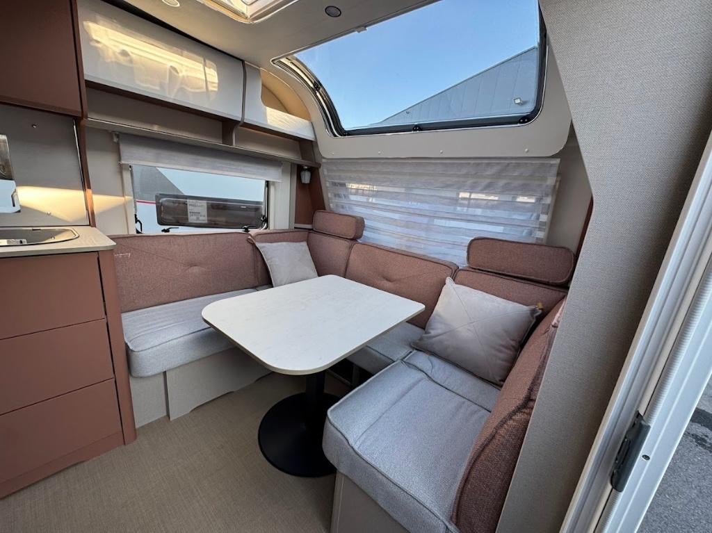 Burstner Averso 465 TS mover,luifel,airco, Caravans en Kamperen, Caravans, Rondzit, Frans bed, Bedrijf, Schokbreker