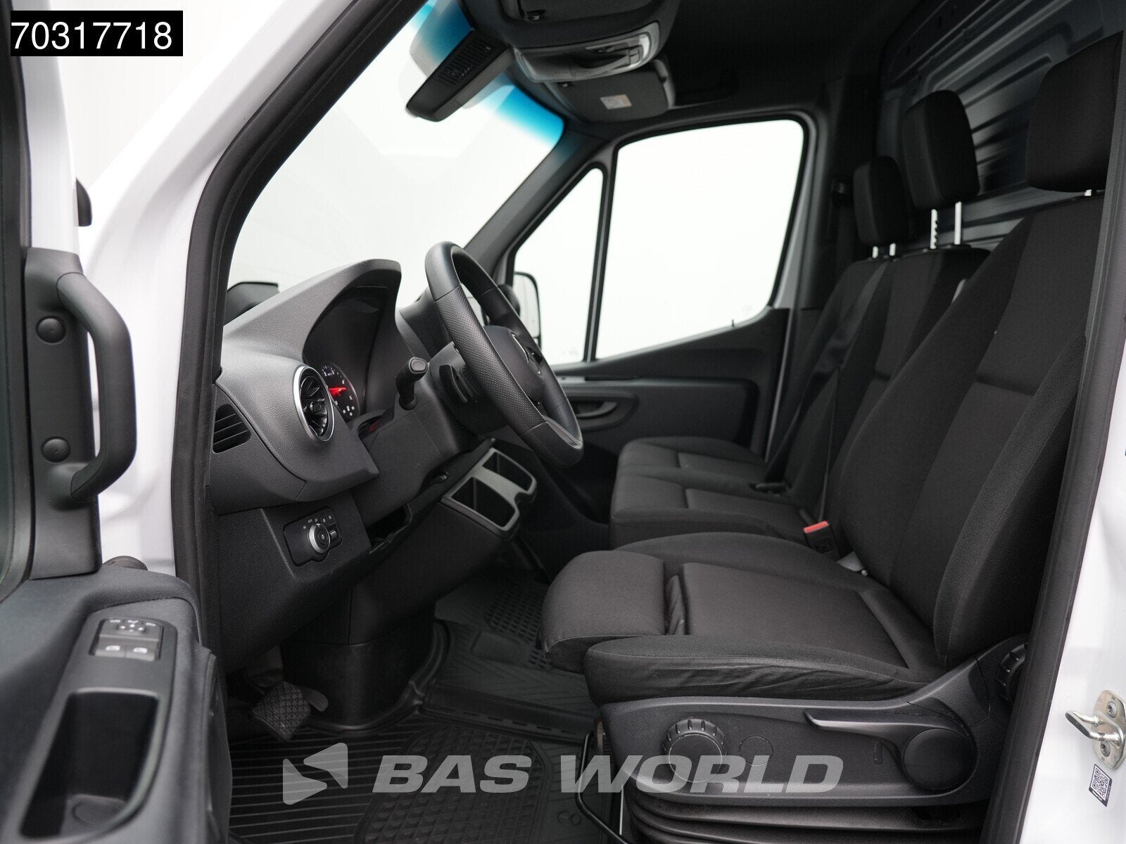 Mercedes Sprinter 317 CDI Automaat 2025 Model LED L2H2 Navi, Autos, Camionnettes & Utilitaires, Achat, Euro 6, Entreprise, Mercedes-Benz