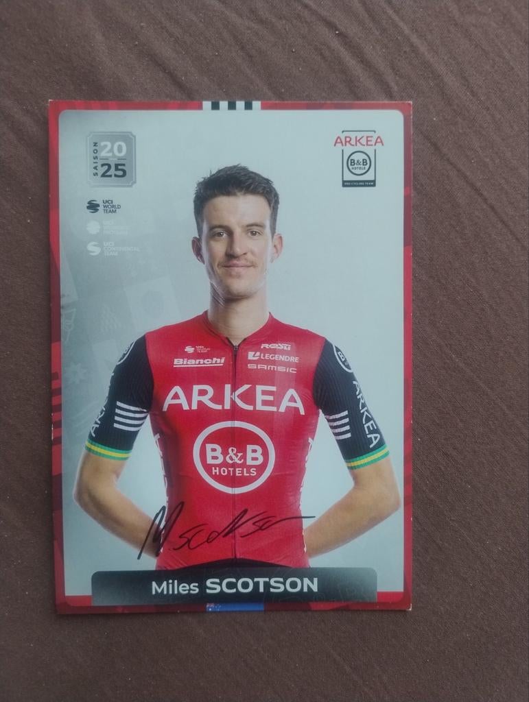 Carte cycliste Miles Scotson signée, Enlèvement ou Envoi