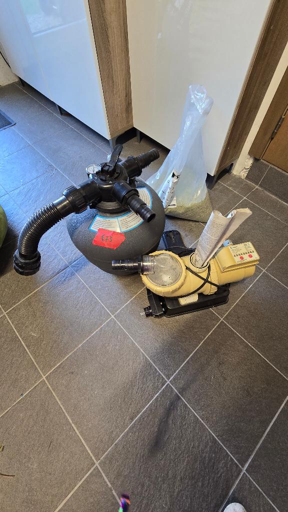 Zwembadpomp met filter, Ophalen, Zo goed als nieuw, Zwembadpomp