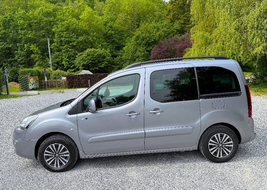 Peugeot Partner Tepee 1.6 HDi Style S 1e eig Airco EURO 6, Voorwielaandrijving, Euro 6, 4 cilinders, USB
