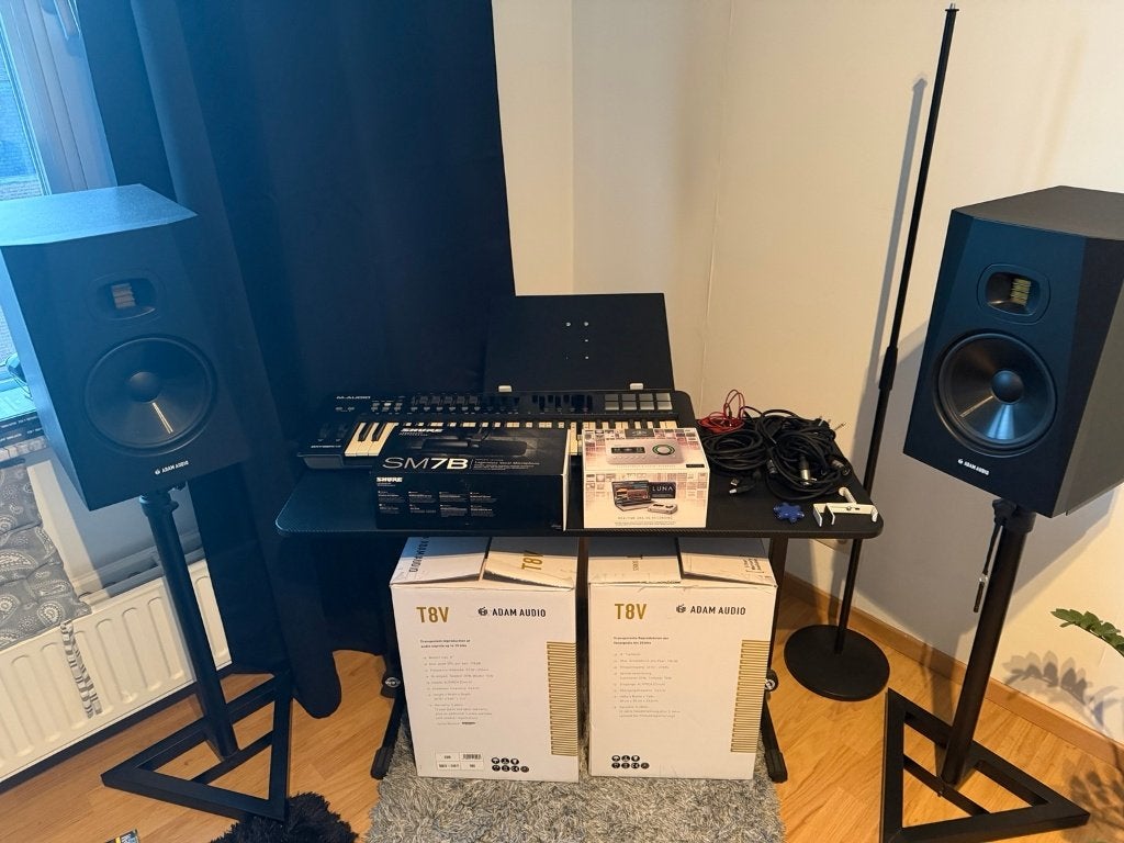 Complete studio: ADAM T8V, Shure SM7B & Apollo Solo, TV, Hi-fi & Vidéo, Enlèvement, Utilisé, Audio