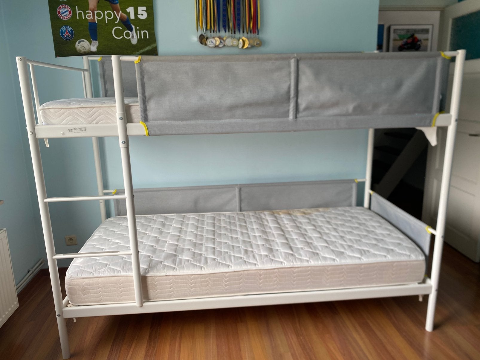Stapelbed, wit/lichtgrijs, 90x200cm + 2 matrassen, Ophalen, Gebruikt, 90 cm, Tweepersoons